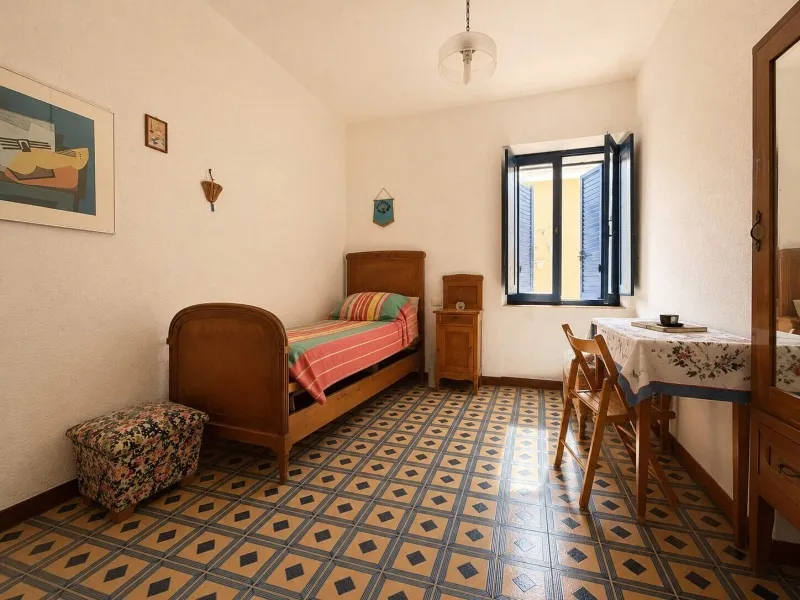 Stunning 8 bed Townhouse for Sale In Santa Teresa Gallura Sardinia Italy