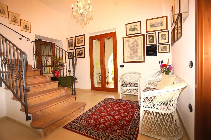 Luxury 8 Bed Villa For Sale in Serdiana Sardinia Italy