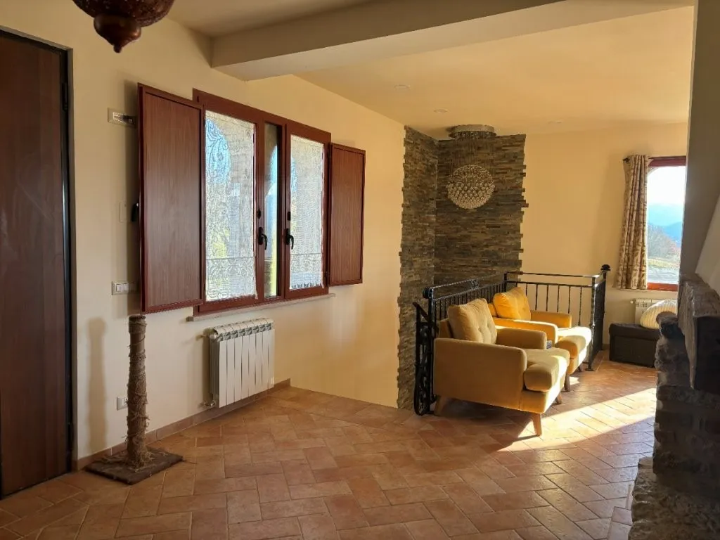 Stunning Country Villa & Separate House for Sale In Busso Italy