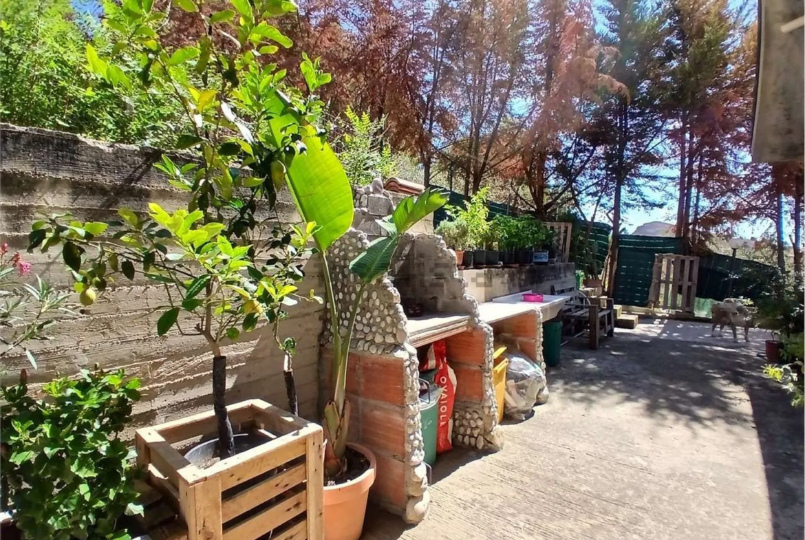Stunning 3 bed Villa for Sale In Alessandria della Rocca Platani Hills, Agrigento Sicily Italy