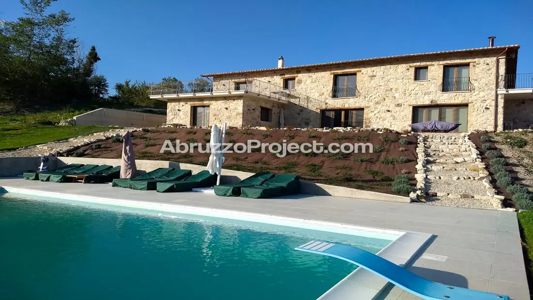 Luxury 5 Bed Villa For Sale in Torricella Peligna Chieti Abruzzo Italy