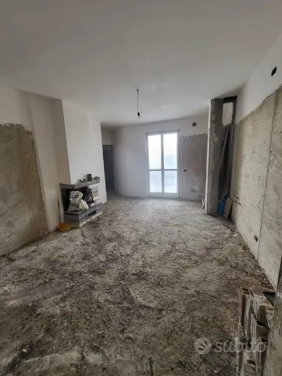 3 Bed Apartment For Renovation Sale In Montescaglioso Italy