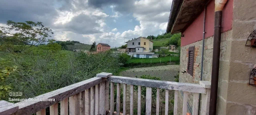 Excellent 5 Bed Country House For Sale In Roccafluvione Italy
