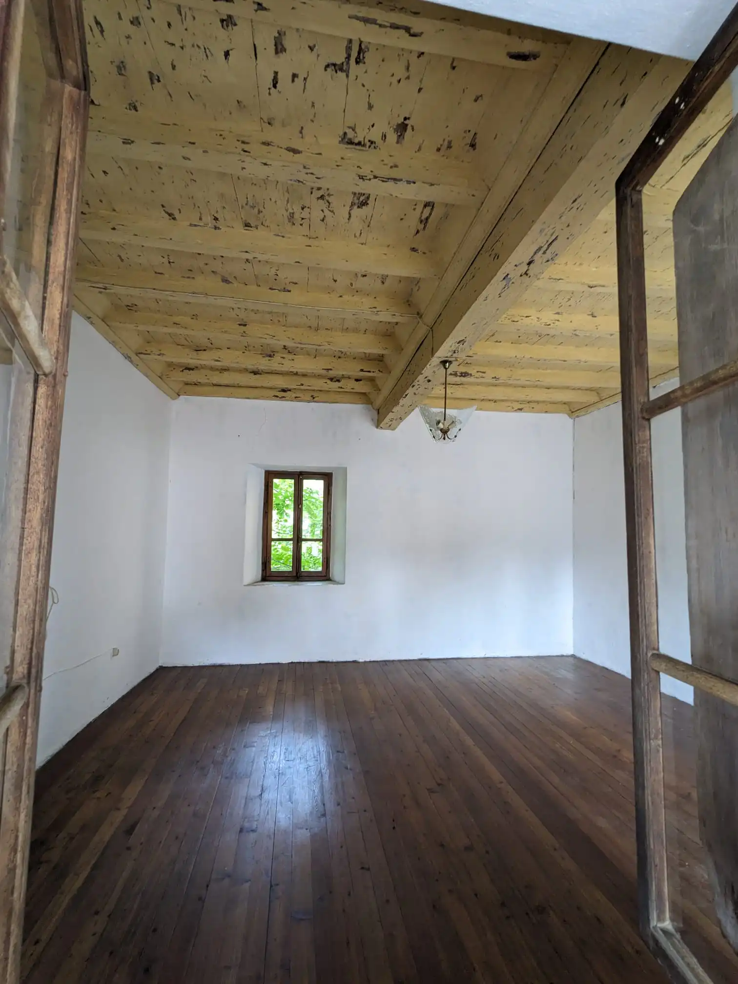 WhatsApp-Image-2025-07-28-at-15.35.55-2 Excellent 4 Bed House for Sale In Valduggia Vercelli Italy
