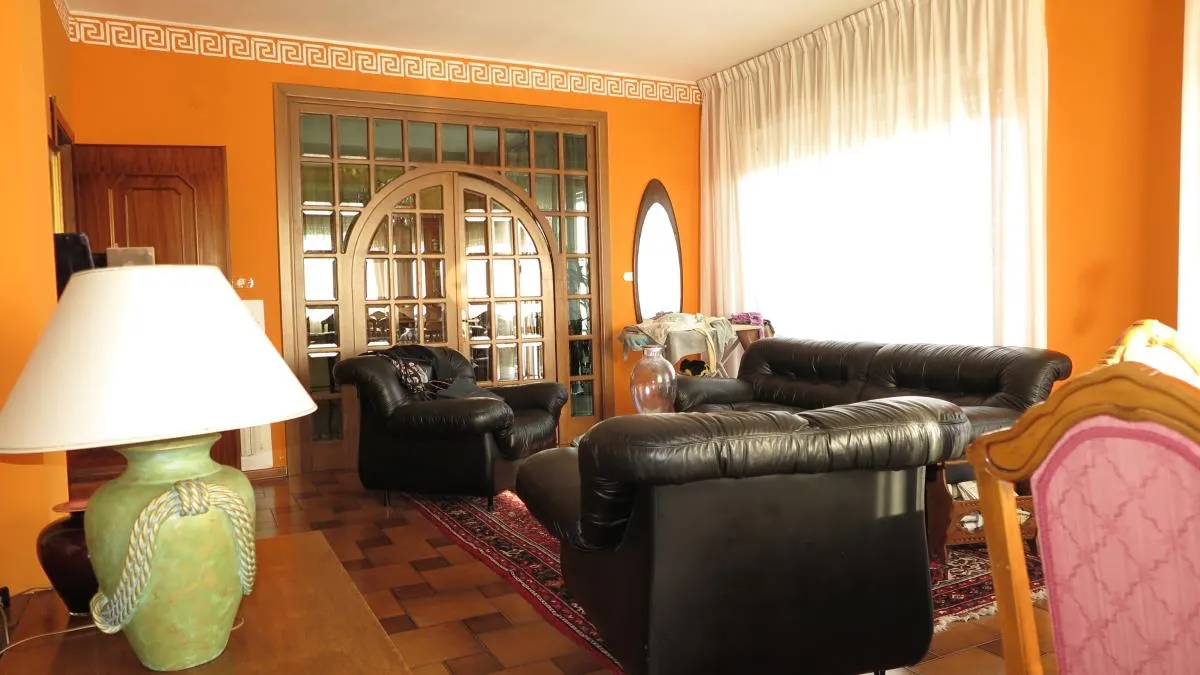 Stunning Villa Split into 2 Apartments For Sale in Monti di Licciana Nardi Tuscany Italy