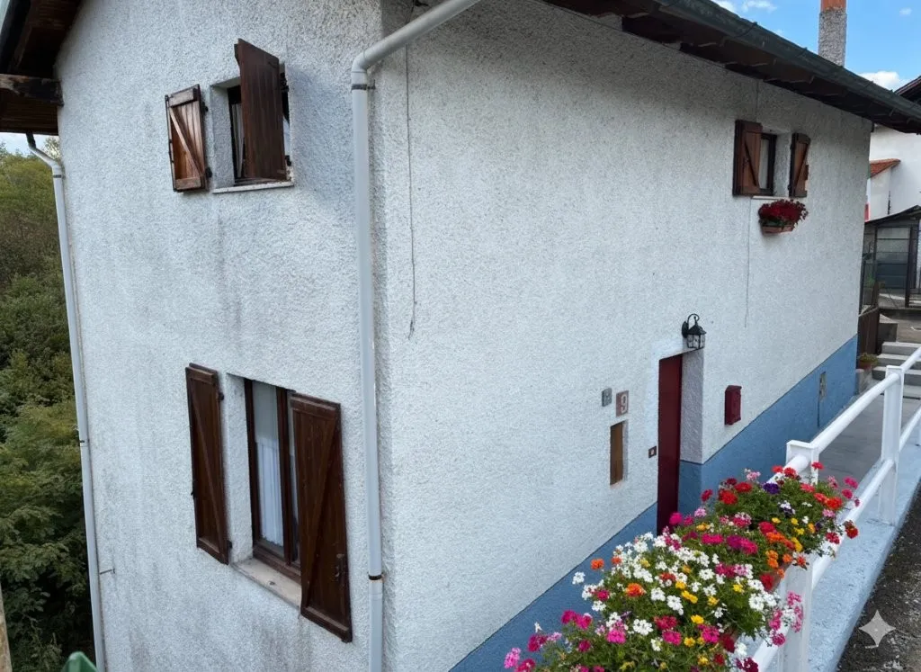 Excellent 2 Bed Villa for Sale In Mezzana Mortigliengo Piedmont Italy