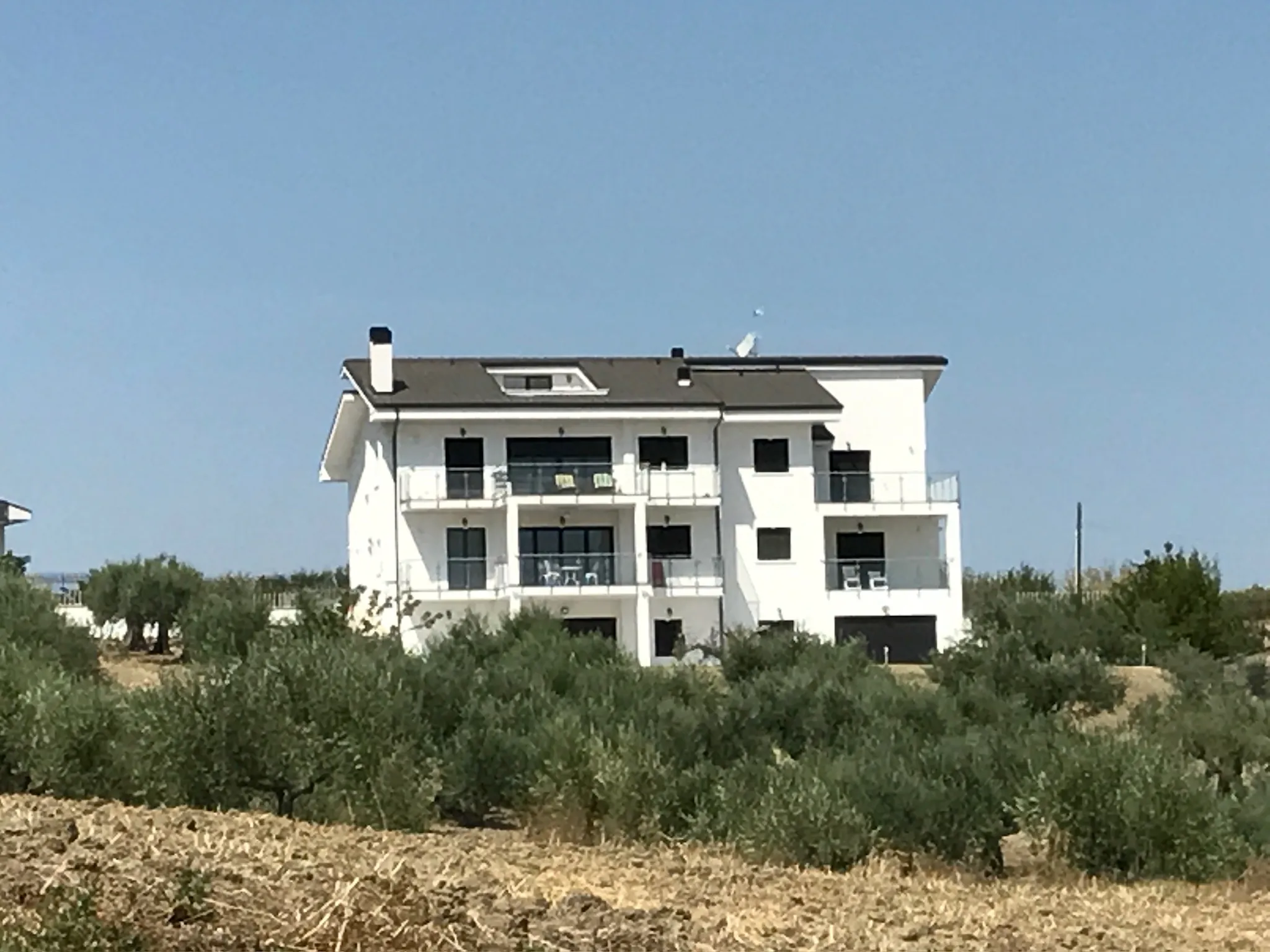Luxury 6 Bed Villa For sale in MONTENERO DI BISACCIA Molise Abruzzo Italy