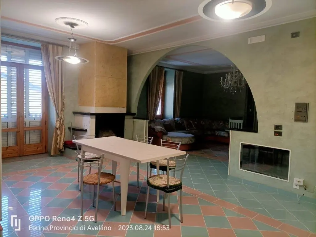 Excellent 8 Bed House For Sale in Forino Campania Italy.