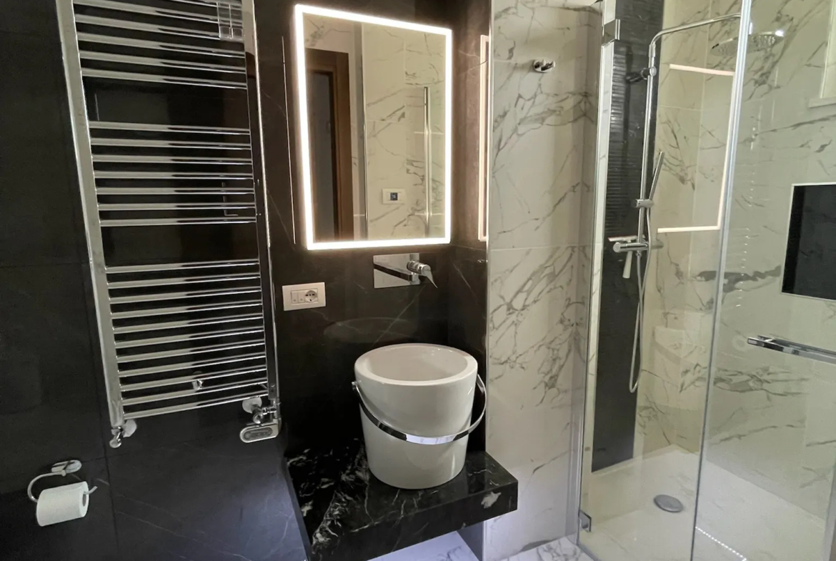 Luxury 6 Bed Villa For sale in MONTENERO DI BISACCIA Molise Abruzzo Italy