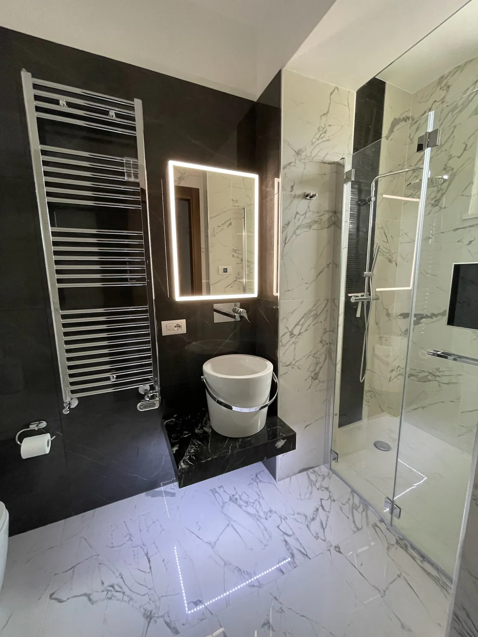 Luxury 6 Bed Villa For sale in MONTENERO DI BISACCIA Molise Abruzzo Italy
