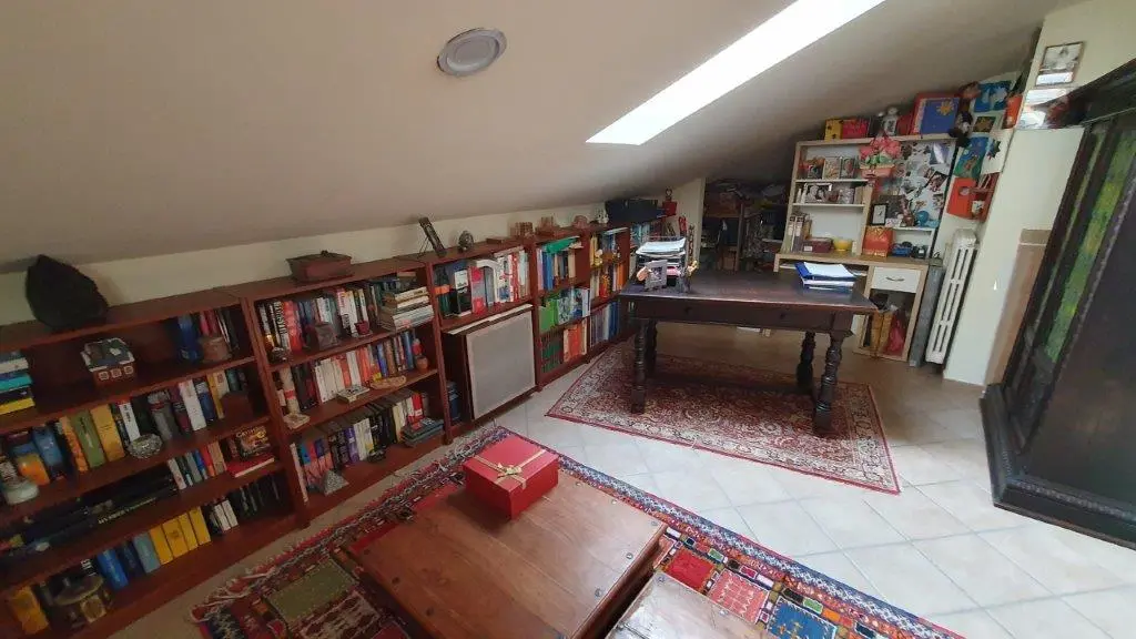 Excellent 4 Bed Villa for Sale In Saronno Italy