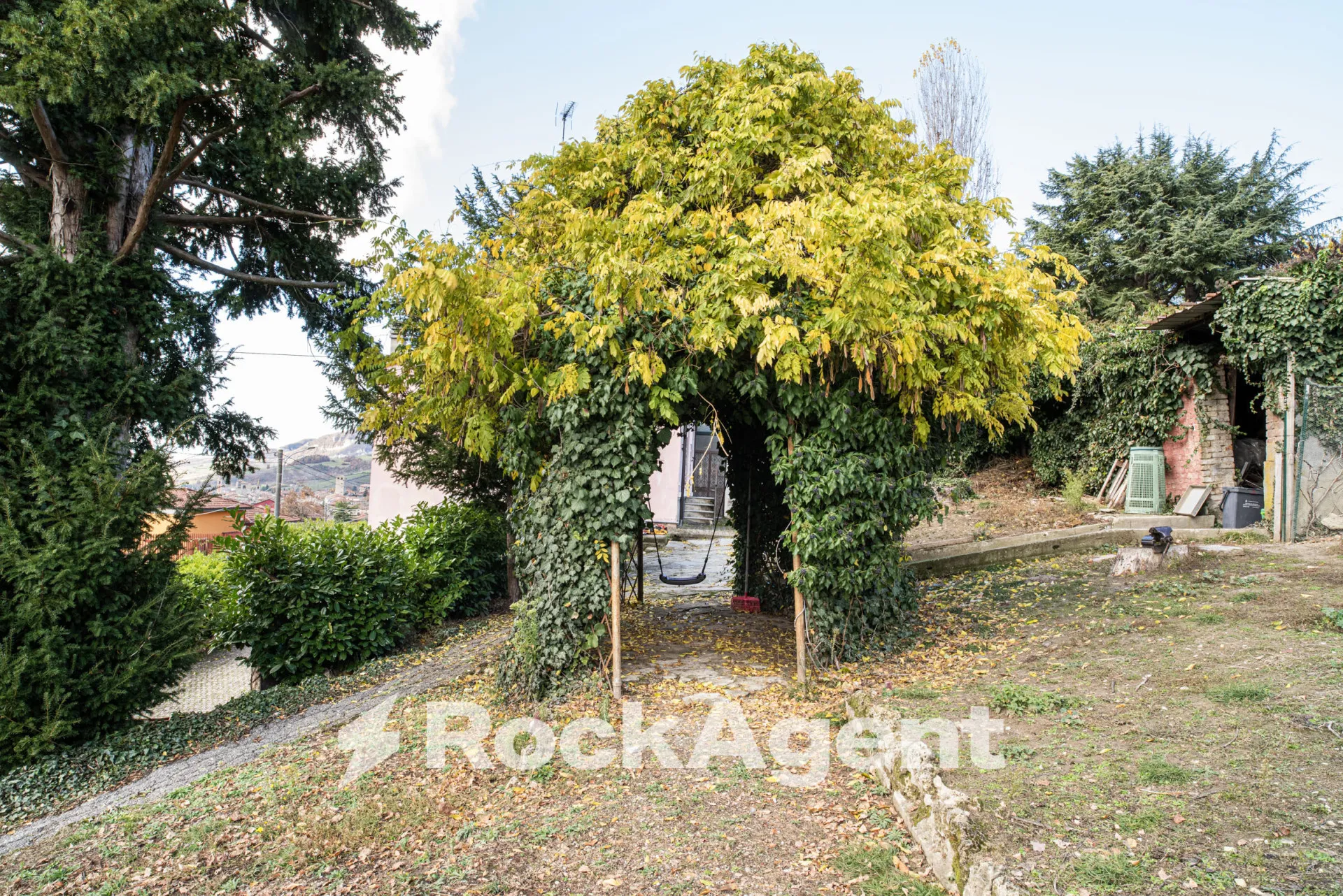 Luxury 6 Bed Villa for Sale In Varzi Italy