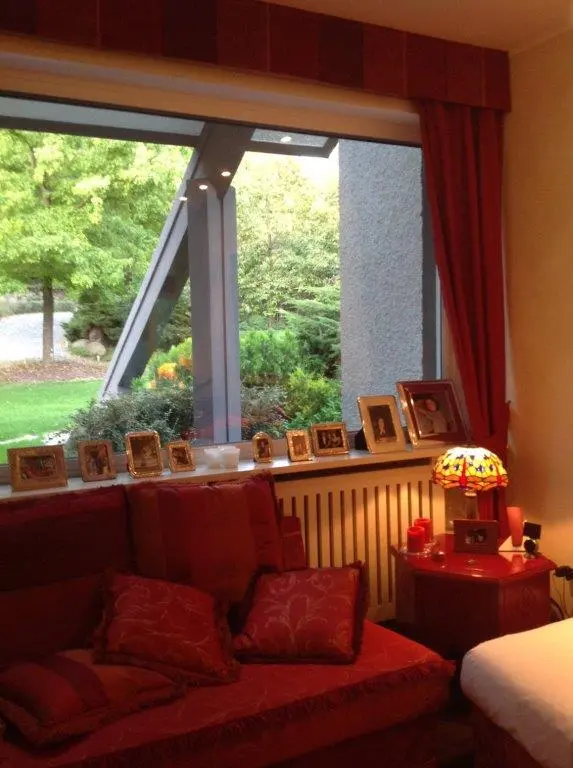 Luxury 5 Bed Villa For Sale in Almese Turin Italy