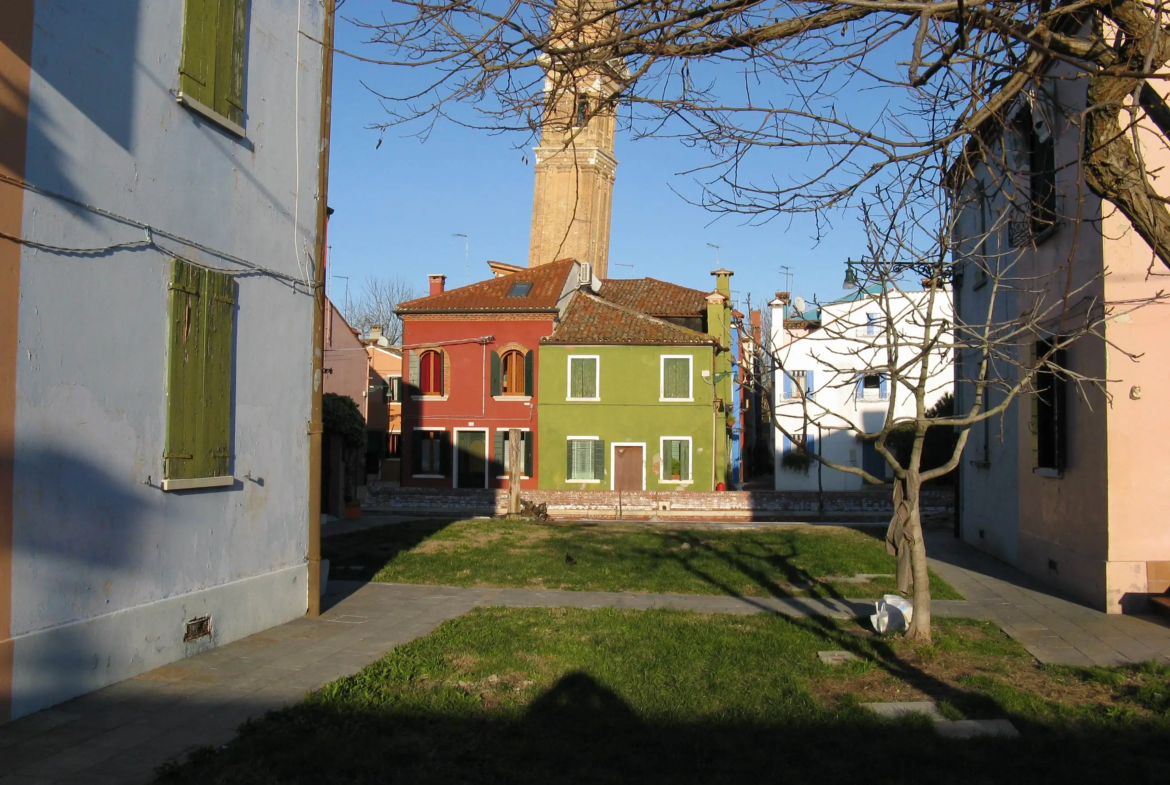 Excellent 2 Bed House for Sale In Burano Venezia Italy