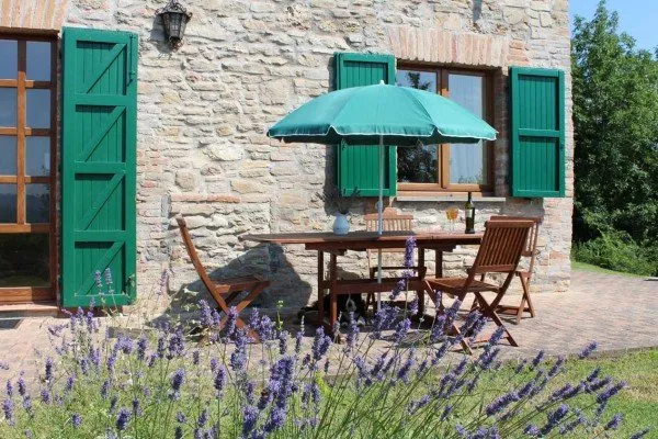 Excellent 6 Bed Stone Villa & Cottage for Sale In Amandola Italy