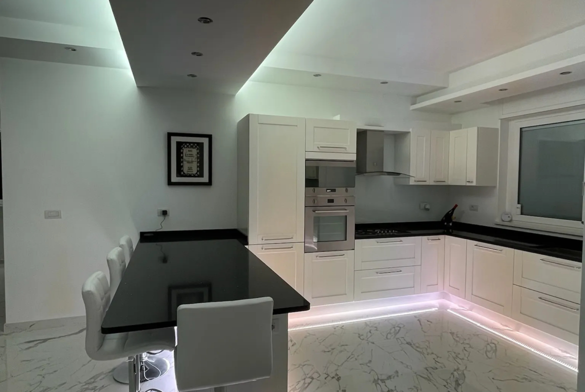 Luxury 6 Bed Villa For sale in MONTENERO DI BISACCIA Molise Abruzzo Italy