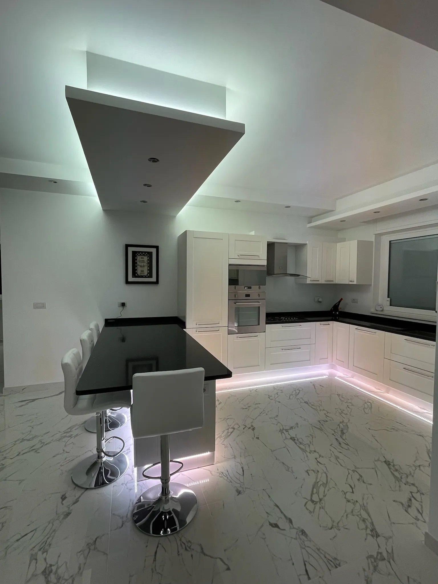Luxury 6 Bed Villa For sale in MONTENERO DI BISACCIA Molise Abruzzo Italy