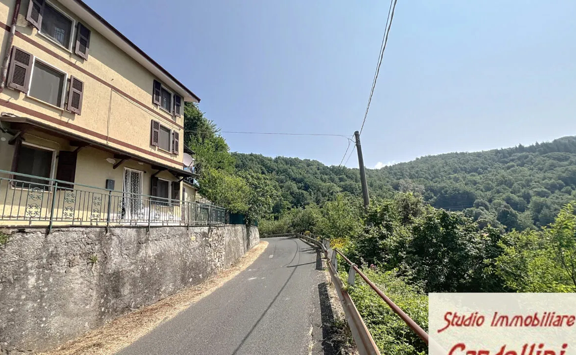 Excellent 4 Bed House for Sale In Fivizzano Tuscany Italy