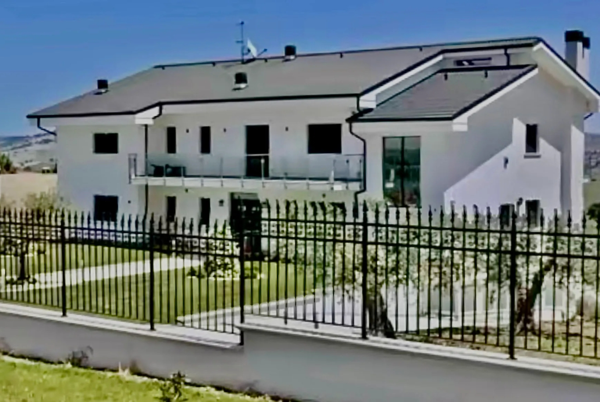 Luxury 6 Bed Villa For sale in MONTENERO DI BISACCIA Molise Abruzzo Italy