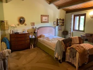 Stunning 8 Bedroom Farmhouse And Vineyard For Sale in Gualdo Tadino Umbria Italy