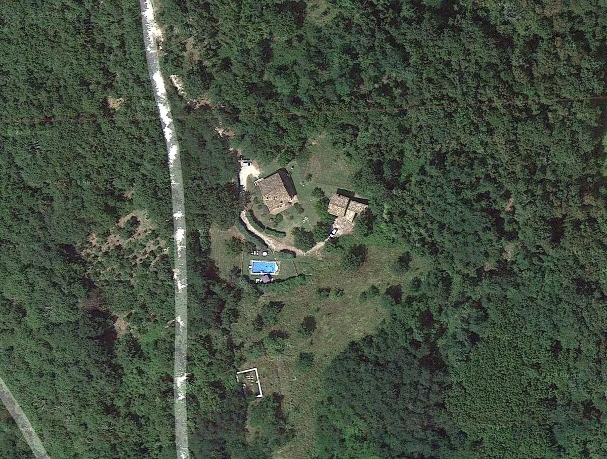 Excellent 6 Bed Stone Villa & Cottage for Sale In Amandola Italy