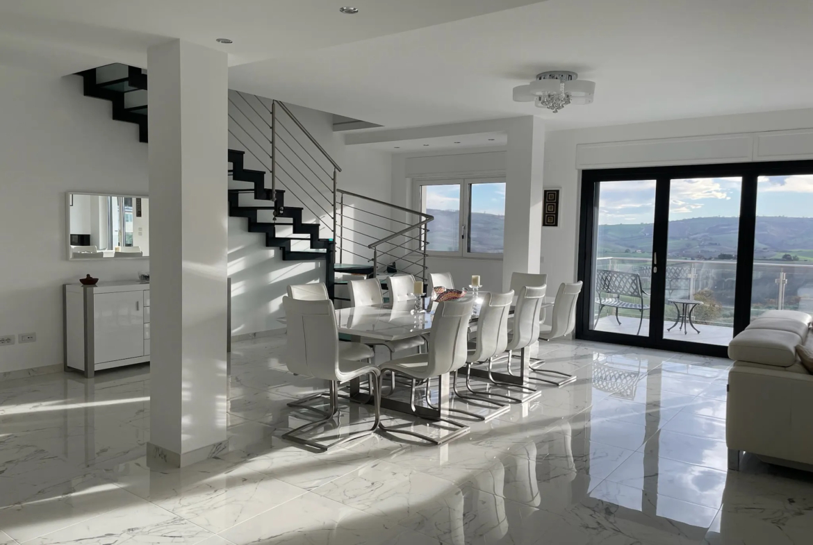 Luxury 6 Bed Villa For sale in MONTENERO DI BISACCIA Molise Abruzzo Italy