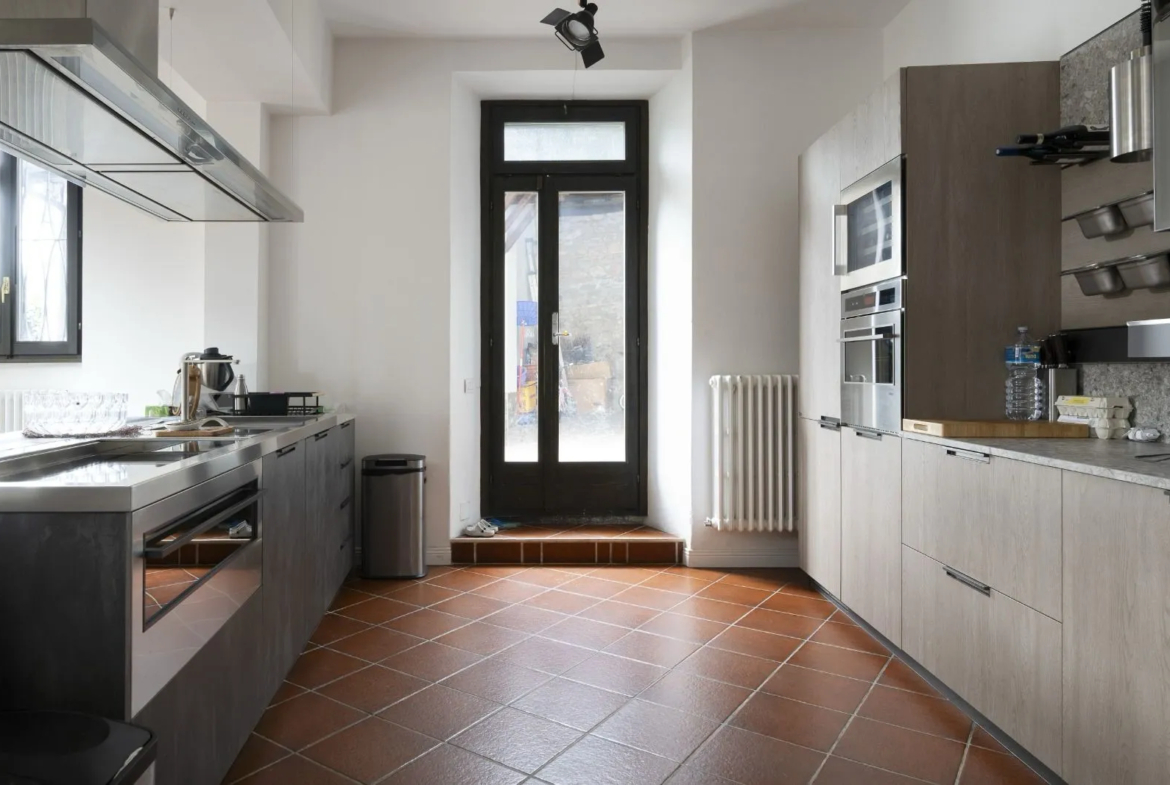 Excellent 4 Bed House for Sale In Fino Mornasco Lake Como Italy