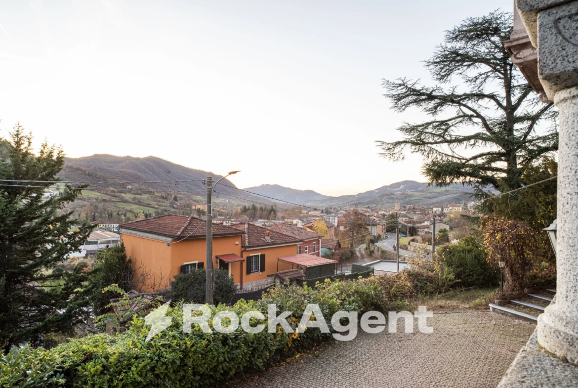 Luxury 6 Bed Villa for Sale In Varzi Italy
