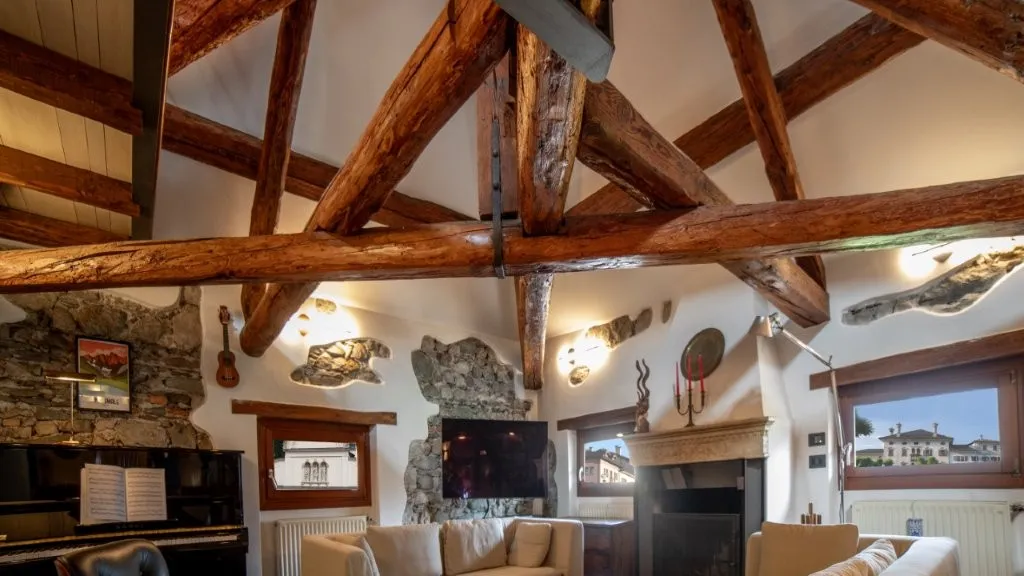 Excellent 2 Bed Penthouse for Sale In Agordo Dolomites Italy