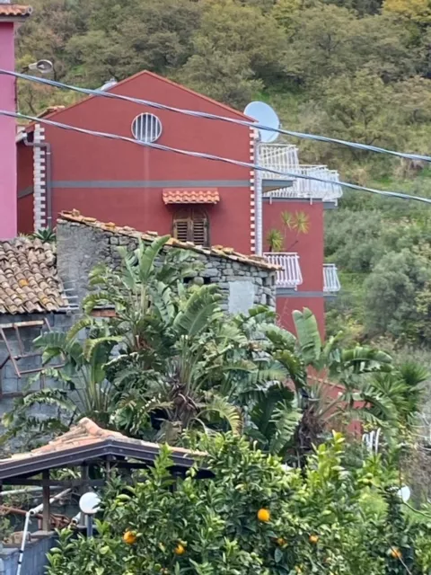 Superb 2 Bed Villa For Sale in Graniti Sicily Italy