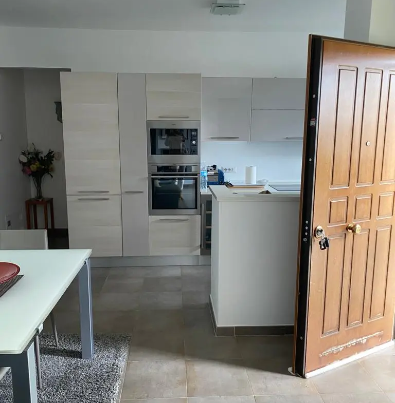 Luxury 6 Bed Villa For Sale in San Lorenzo Nuovo Italy