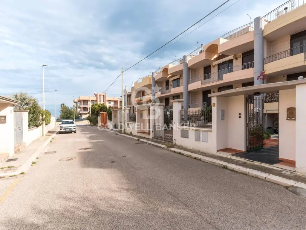 Excellent 3 Bed Terraced House for Sale In MOLA DI BARI Puglia Italy