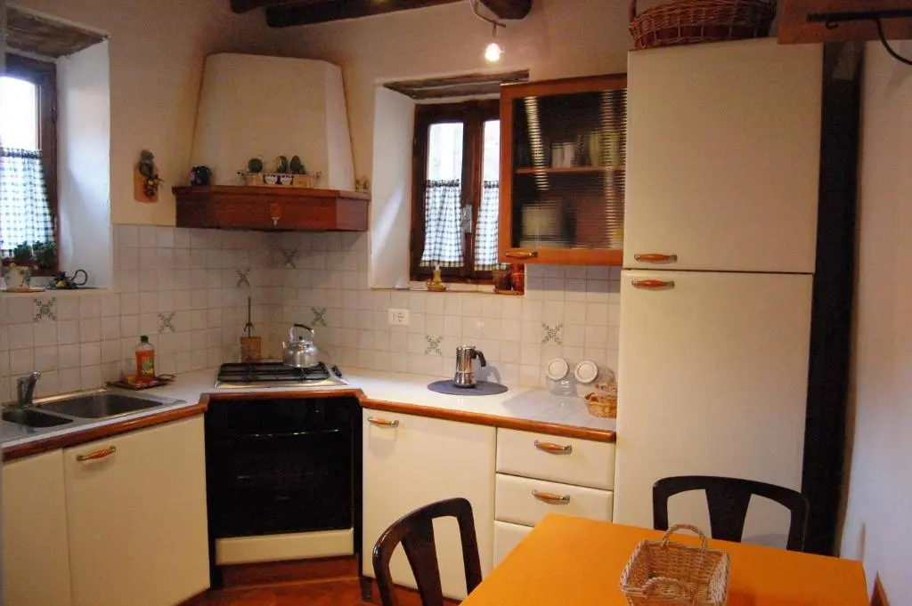 Luxury 8 Bedroom Casa Webb for Sale In Bagni di Lucca Italy