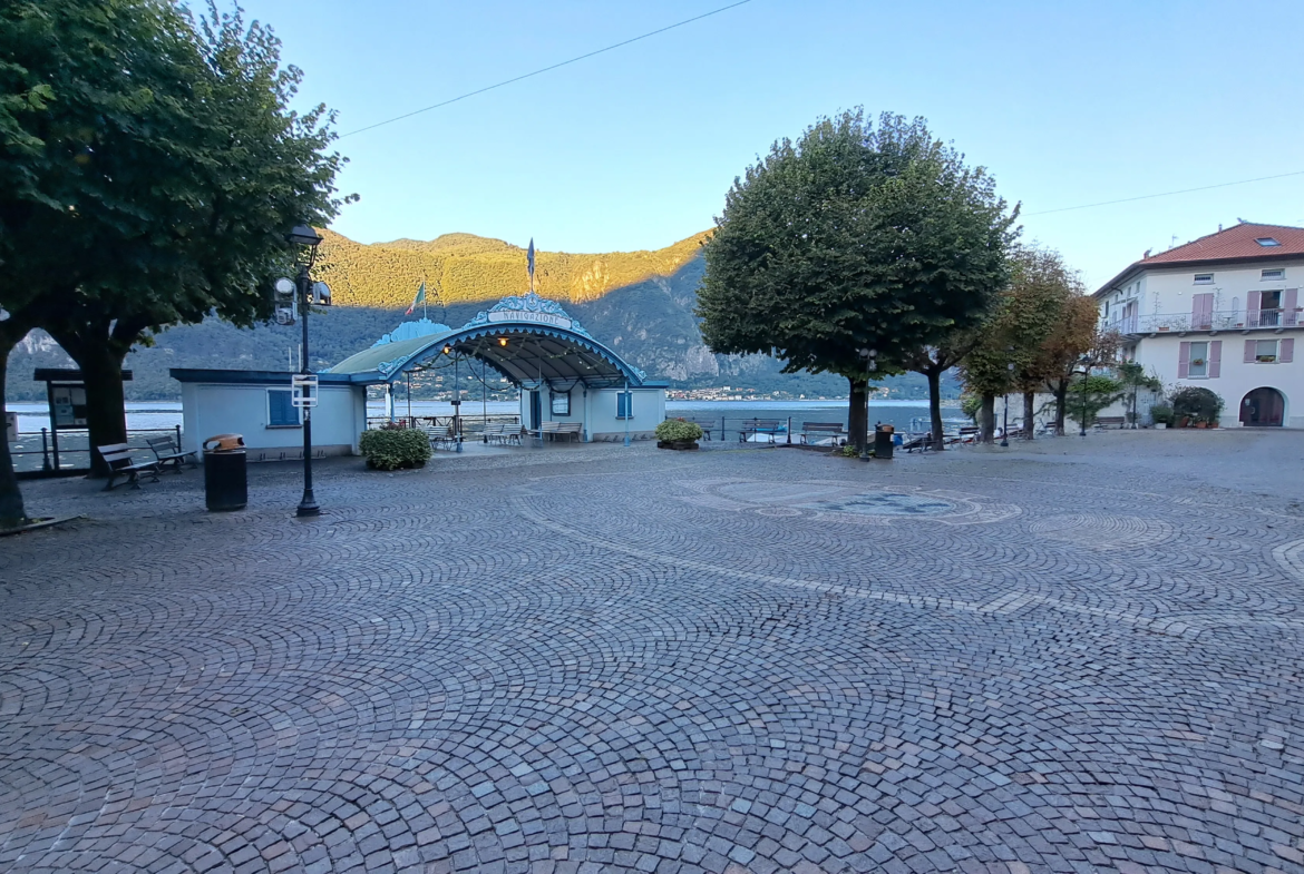 Stunning 2 Bed Apartment for Sale In Mandello del Lario Lake Como Lecco Italy