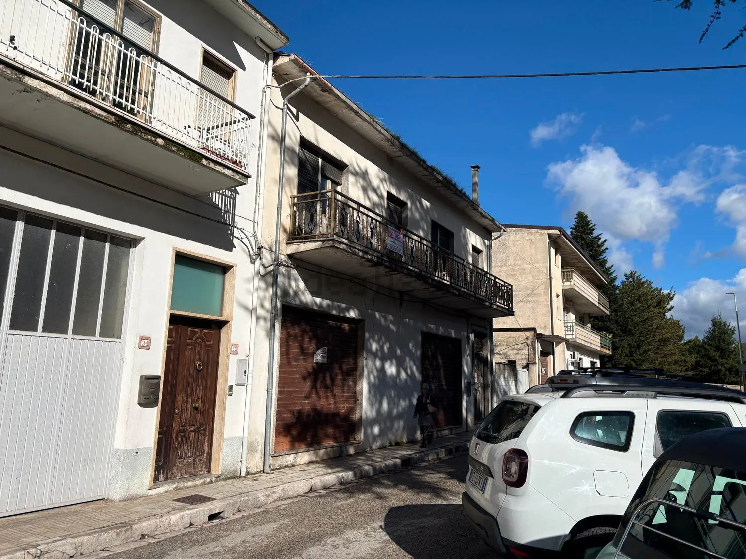 Estate of 5 Separate Properties for Sale In Bojano Molise Italy
