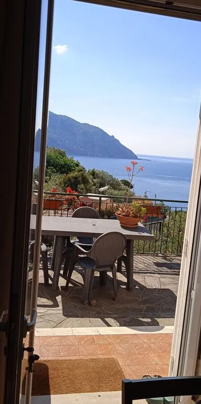 Luxury 2 Storey Sea View Apartment for Sale In Via Polanesi, Sori Liguria Italy