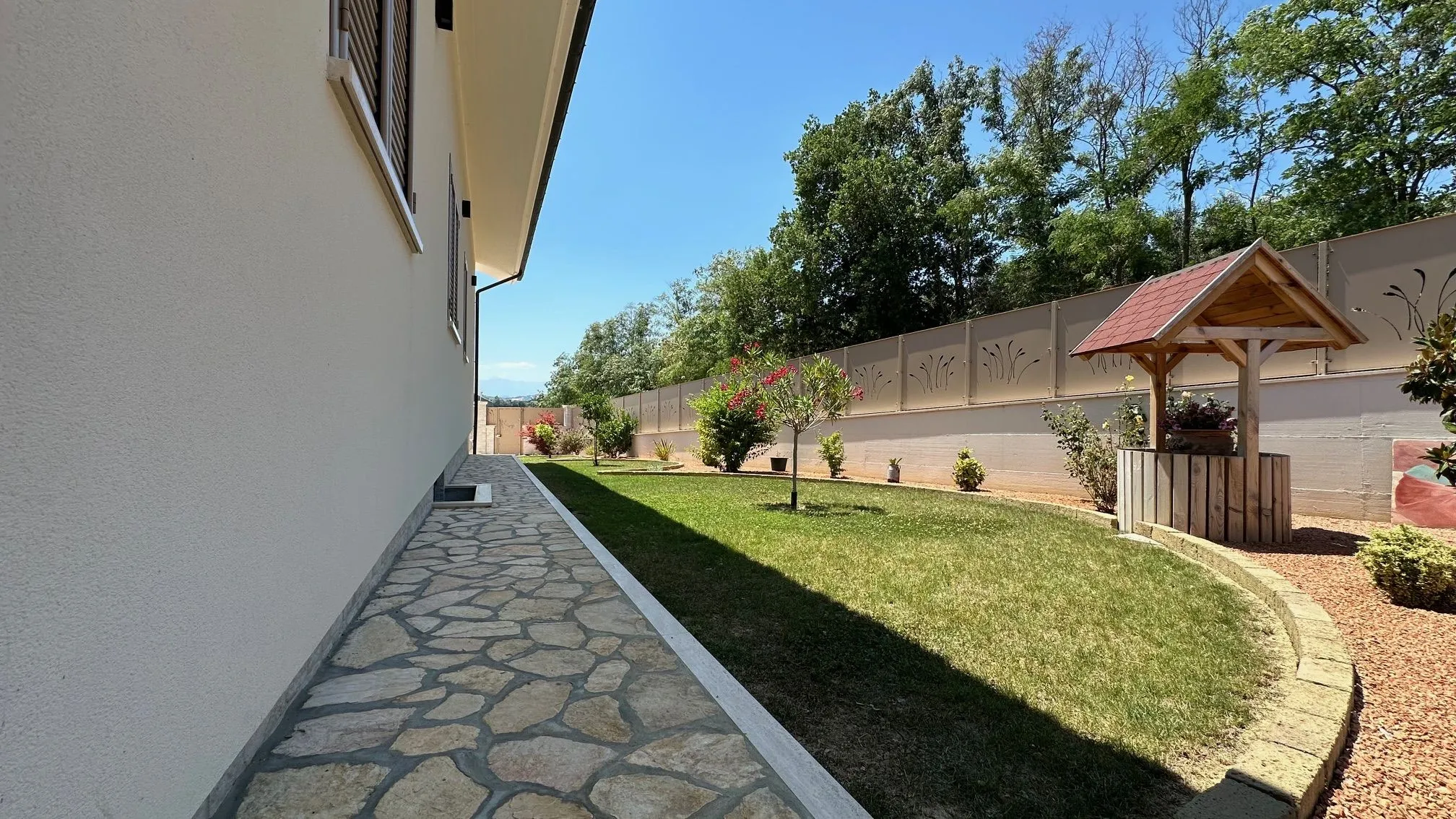 Luxury 5 Bed Villa for Sale In Tortoreto Italy