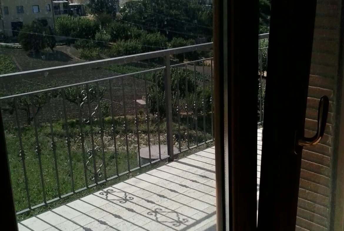 Excellent 3 Bed House For Sale in Orsara Di Puglia Italy