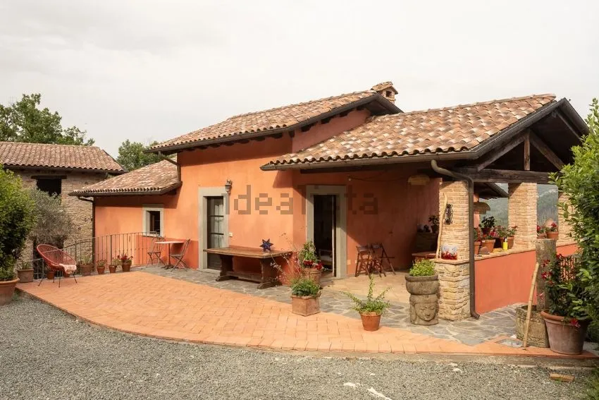 Luxury 7 Bed Villa For Sale In Fivizzano Tuscany Italy