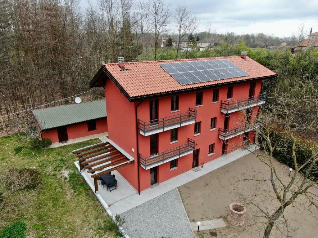 Stunning 4 Bed Villa For Sale in Cureggio Novara Italy