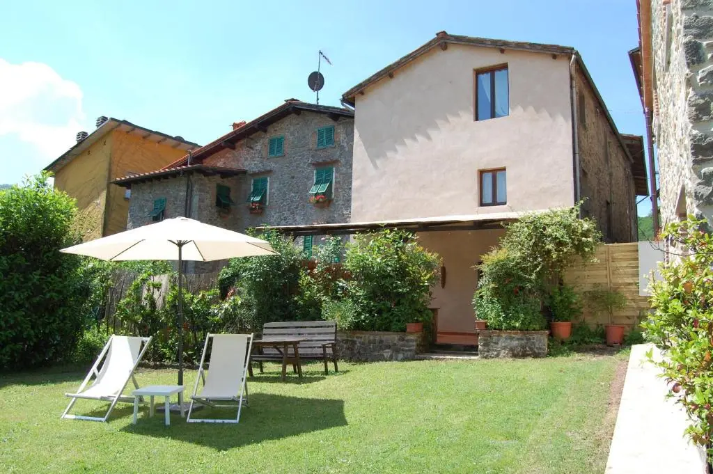 Luxury 8 Bedroom Casa Webb for Sale In Bagni di Lucca Italy