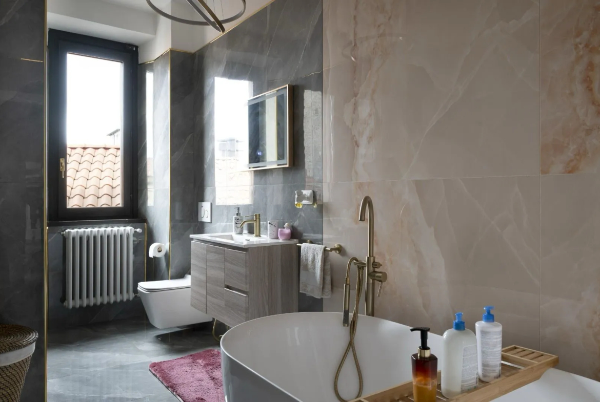 Excellent 4 Bed House for Sale In Fino Mornasco Lake Como Italy