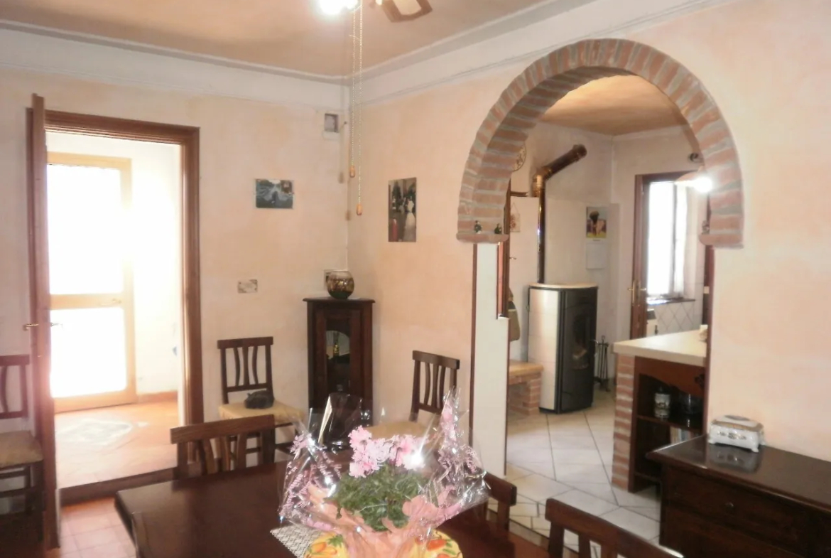 Excellent 3 Bed House For Sale in Lombardy Italy