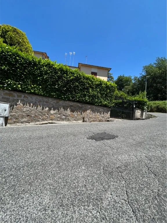 Excellent 2 Bed Penthouse Apartment for Sale In Ariccia Rome Italy