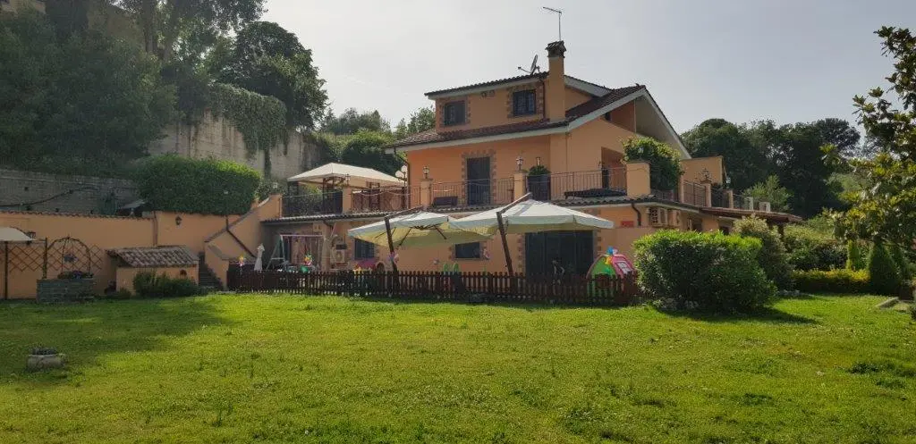 Stunning 4 bed Villa For Sale in National park of Veio Rome Lazio Italy