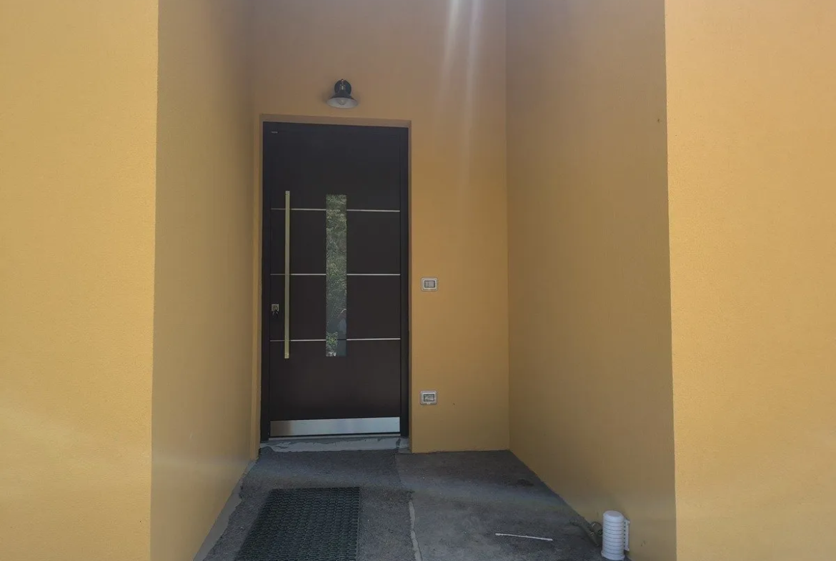 Excellent 3 Bed Country House for Sale In Gualdo Macerata Marche Italy