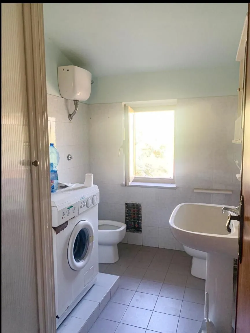 Commerical property with apartment for Sale In Cleto Calabria Italy