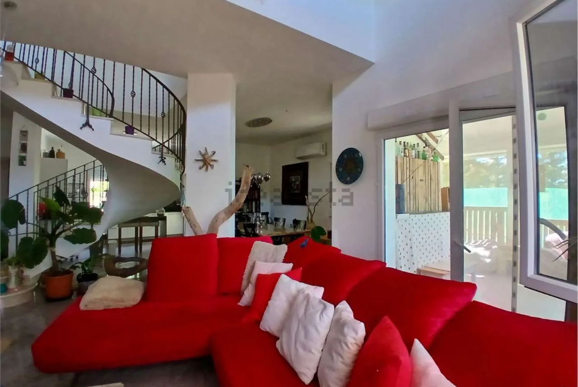 Stunning 3 bed Villa for Sale In Alessandria della Rocca Platani Hills, Agrigento Sicily Italy