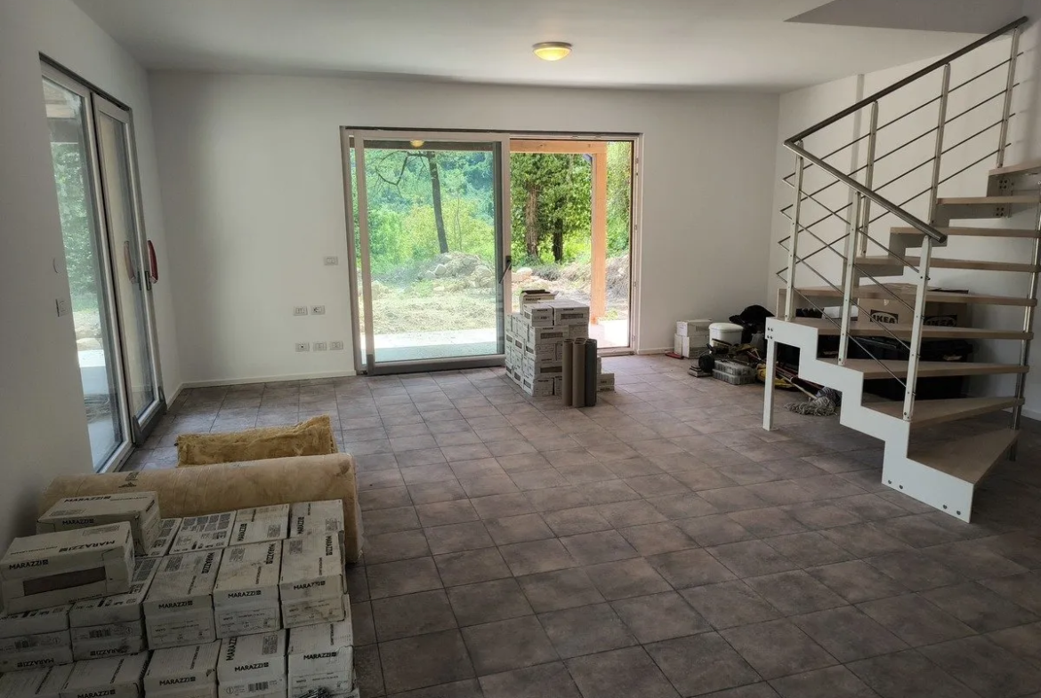Excellent 3 Bed Country House for Sale In Gualdo Macerata Marche Italy
