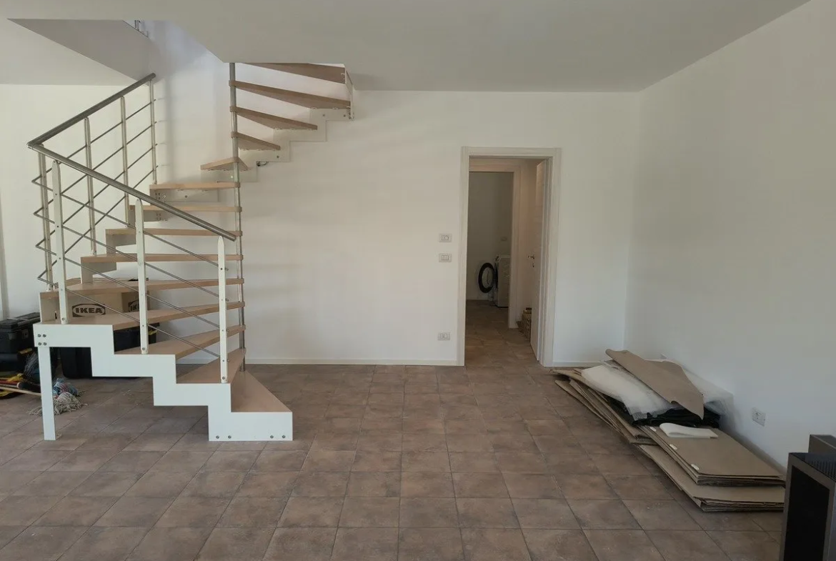 Excellent 3 Bed Country House for Sale In Gualdo Macerata Marche Italy